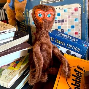 Vintage ORIGINAL E.T. Stuffed Doll from 1982 Mint Condition